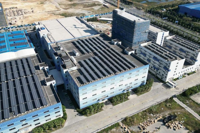 Indiai cég veheti meg a Boviet Solar napelemmárkát