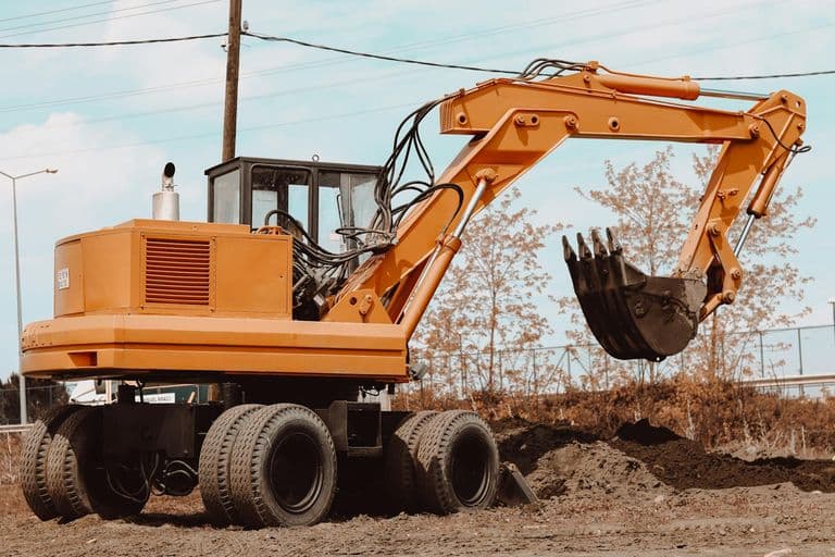 Volvo CE és Hitachi Energy: nulla emissziós építkezések felé