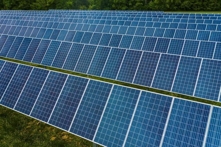Arctech 2,1 GW-os napelemes megrendelés – és mit mutatnak a kínai árak?